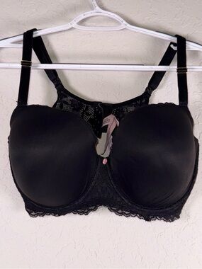 Victoria’s Secret Dream Angels Black Lace Bra 38DDD